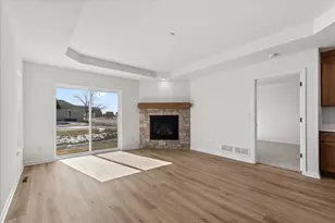 536 Hunter Oaks Blvd, Watertown, WI 53094 - Photo 9