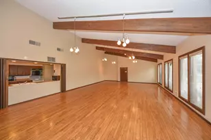 8747 N 72nd St, Milwaukee, WI 53223 - Photo 37