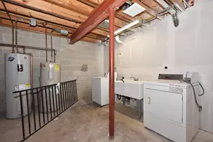 8747 N 72nd St, Milwaukee, WI 53223 - Photo 25