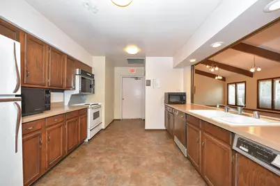 8747 N 72nd St #3, Milwaukee, WI 53223 - Photo 33