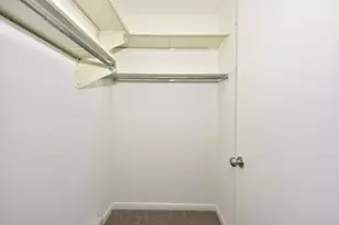 8747 N 72nd St, Milwaukee, WI 53223 - Photo 17