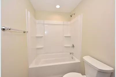 8747 N 72nd St #3, Milwaukee, WI 53223 - Photo 25
