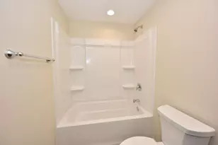 8747 N 72nd St, Milwaukee, WI 53223 - Photo 25