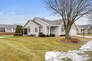 1510 Blue Heron Dr, Two Rivers, WI 54241 - Photo 3