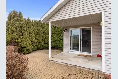 1510  Blue Heron Dr, Two Rivers, WI 54241 - Photo 5