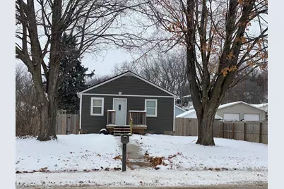 412  Long Coulee Rd, Holmen, WI 54636 - Photo 3