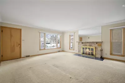 2975 N 69th St, Milwaukee, WI 53210 - Photo 5