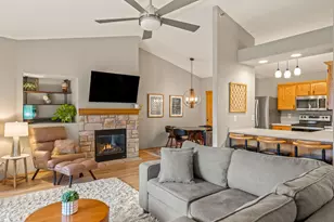 1030 River Pl Blvd, Waukesha, WI 53189 - Photo 7