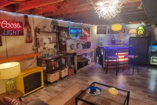 8743 W Arden Pl, Milwaukee, WI 53225 - Photo 17