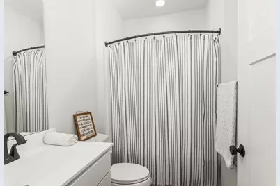 N101W16795  Gunflint Trl, Germantown, WI 53022 - Photo 15