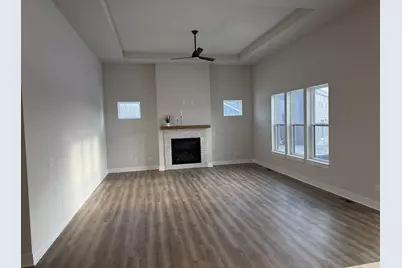 N66W20903  Sweet Clover Dr, Menomonee Falls, WI 53051 - Photo 3