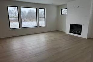 N75W17841 Woody Ln, Menomonee Falls, WI 53051 - Photo 7