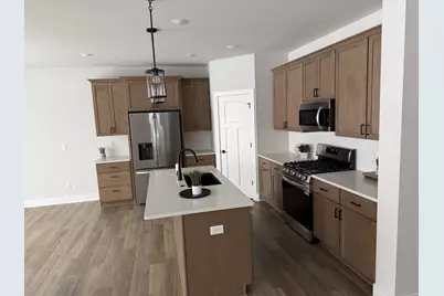 W193N4980  Rosemary Rdg, Menomonee Falls, WI 53051 - Photo 5