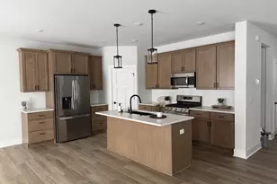 W193N4980 Rosemary Rdg, Menomonee Falls, WI 53051 - Photo 3