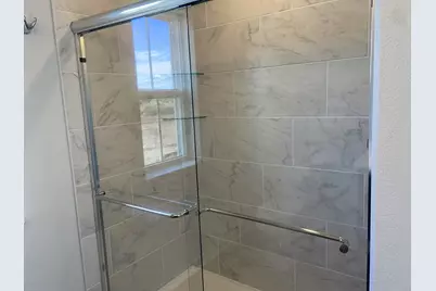 W193N5017  Rosemary Rdg, Menomonee Falls, WI 53051 - Photo 9