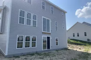 W193N5017 Rosemary Ridge, Menomonee Falls, WI 53051 - Photo 3