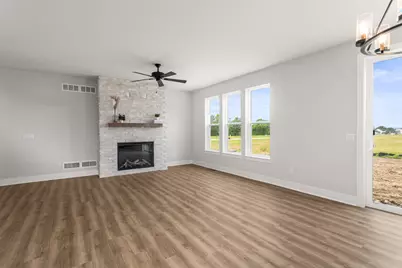 W208N6659  Sweet Clover Dr, Menomonee Falls, WI 53051 - Photo 5