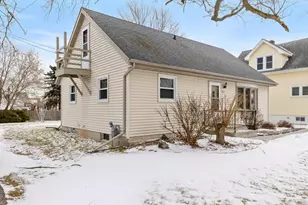 1135 N 27th St, Sheboygan, WI 53081 - Photo 23