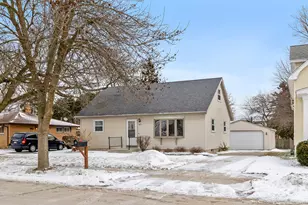 1135 N 27th St, Sheboygan, WI 53081 - Photo 1