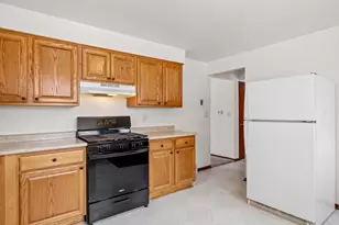 1135 N 27th St, Sheboygan, WI 53081 - Photo 3