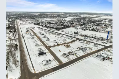 1302  Evergreen Dr, Delavan, WI 53115 - Photo 11