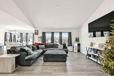 470  Jensen Dr, Clinton, WI 53525 - Photo 7