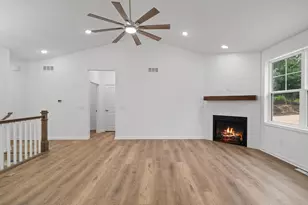 1575 Meadowview Ct, Whitewater, WI 53190 - Photo 3