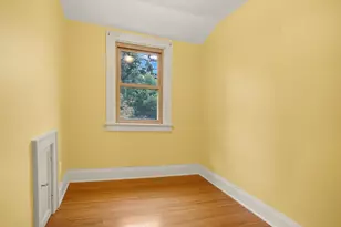 8221 N Cedarburg Rd, Brown Deer, WI 53209 - Photo 17