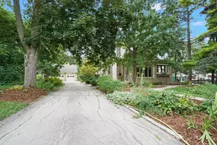 8221 N Cedarburg Rd, Brown Deer, WI 53209 - Photo 31