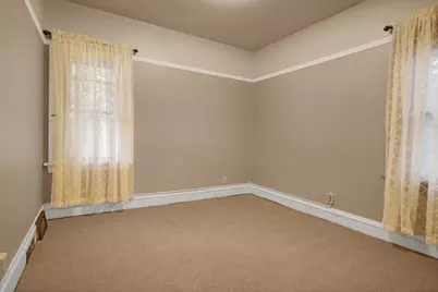 8221 N Cedarburg Rd, Brown Deer, WI 53209 - Photo 15