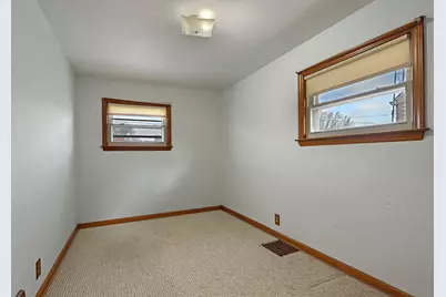 2018  33rd St, Kenosha, WI 53140 - Photo 11