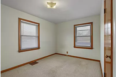 2018  33rd St, Kenosha, WI 53140 - Photo 13