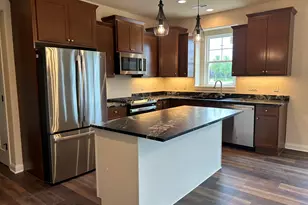 529 Fire Fly Trail, Hartford, WI 53027 - Photo 5