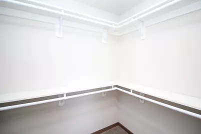 426  Parker Dr, Genoa City, WI 53128 - Photo 9