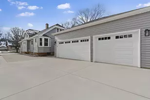 8140 Stickney Ave, Wauwatosa, WI 53213 - Photo 27