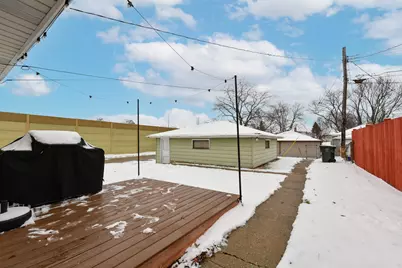 4544 S 49th St, Greenfield, WI 53220 - Photo 17