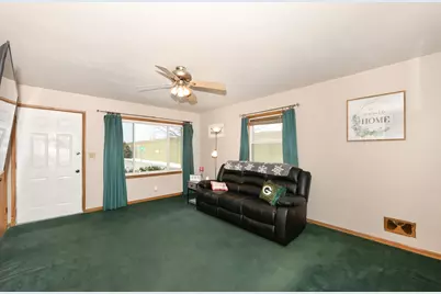 4544 S 49th St, Greenfield, WI 53220 - Photo 3