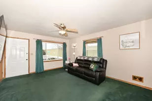 4544 S 49th St, Greenfield, WI 53220 - Photo 3