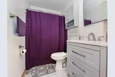 4544 S 49th St, Greenfield, WI 53220 - Photo 9