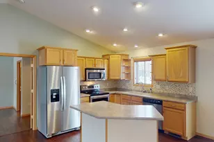 2002 Viking Ave, Holmen, WI 54636 - Photo 5