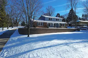 5640 S Aberdeen Dr, New Berlin, WI 53146 - Photo 53