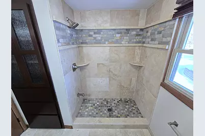 5640 S Aberdeen Dr, New Berlin, WI 53146 - Photo 23