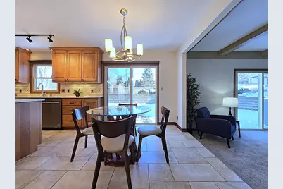 5640 S Aberdeen Dr, New Berlin, WI 53146 - Photo 9