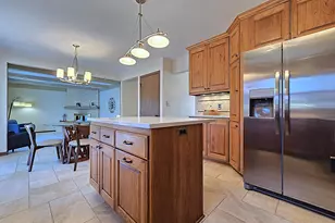 5640 S Aberdeen Dr, New Berlin, WI 53146 - Photo 7