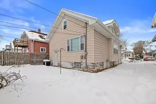 2410 Geneva St, Racine, WI 53402 - Photo 27