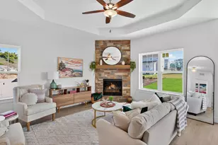 857 Stirling Dr, Oconomowoc, WI 53066 - Photo 11