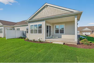 857  Stirling Dr #Bldg 20, Unit 40, Oconomowoc, WI 53066 - Photo 5