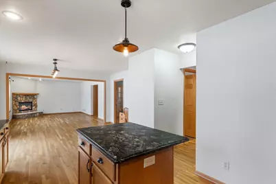 3212 E Lindy Ln, Oak Creek, WI 53154 - Photo 31