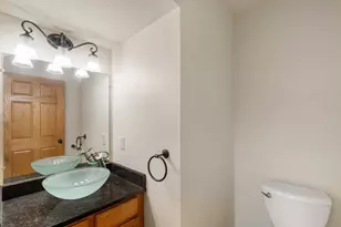 3212 E Lindy Ln, Oak Creek, WI 53154 - Photo 37