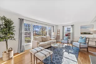 6165 N Santa Monica Blvd, Whitefish Bay, WI 53217 - Photo 5